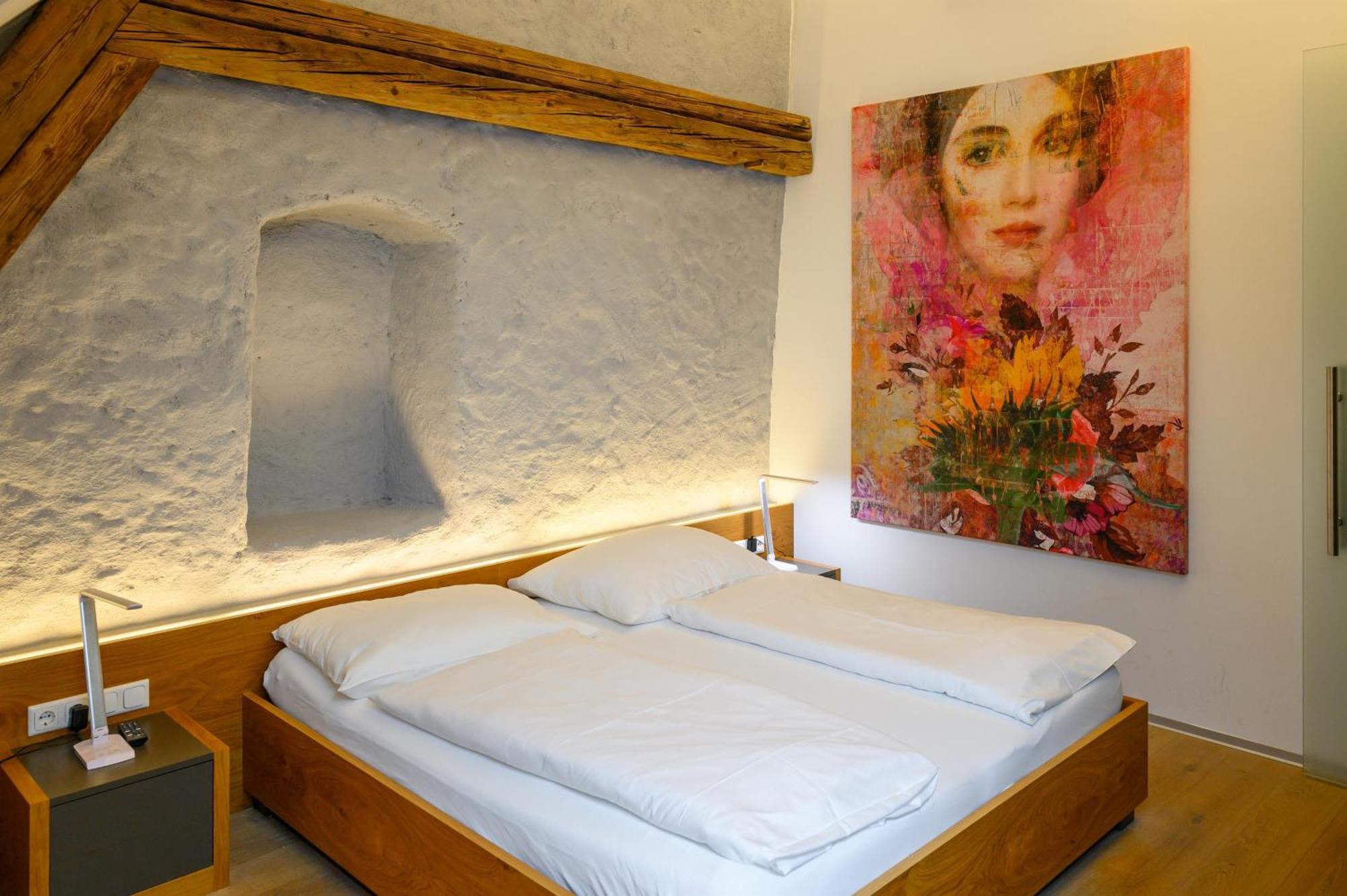 Appartement-Hotel Gh Zum Goldenen Schiff Enns Exterior photo